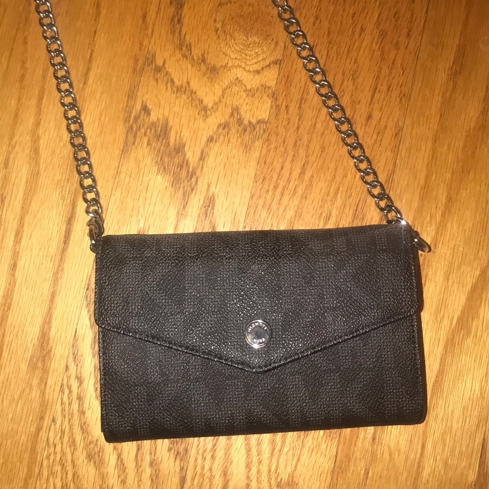 Michael Kors Logo Crossbody Wallet